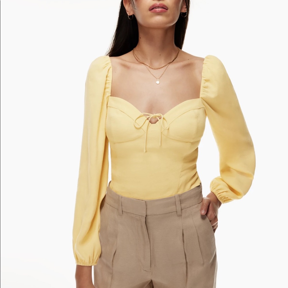 XS Aritzia Novella blouse - new with tags!